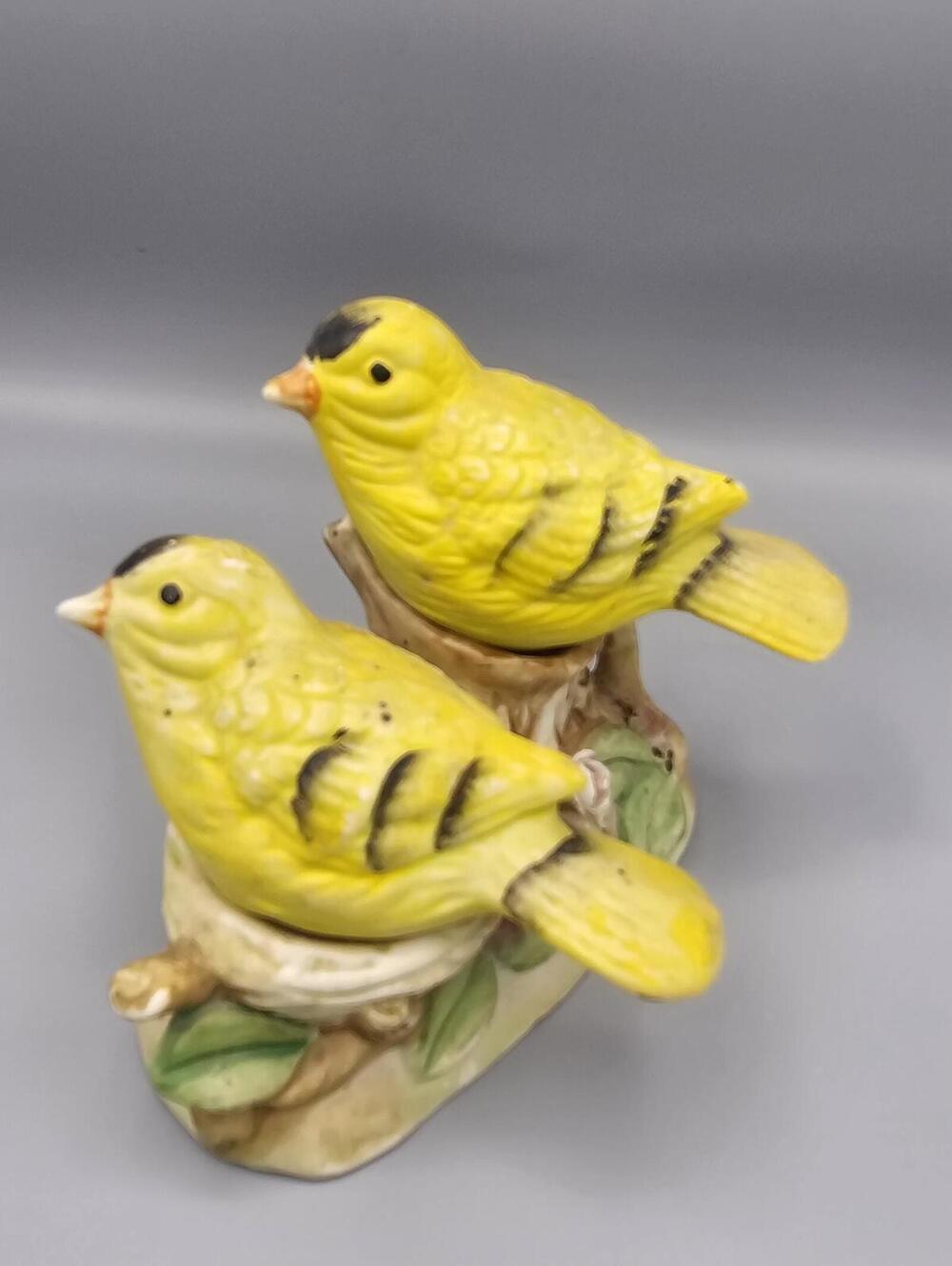 Vintage Ceramic Yellow Bird Salt and Pepper Shakers Set